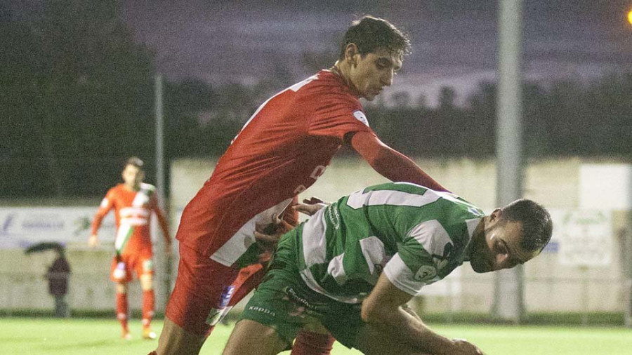 El Somozas recibe en el Candocia al Compostela