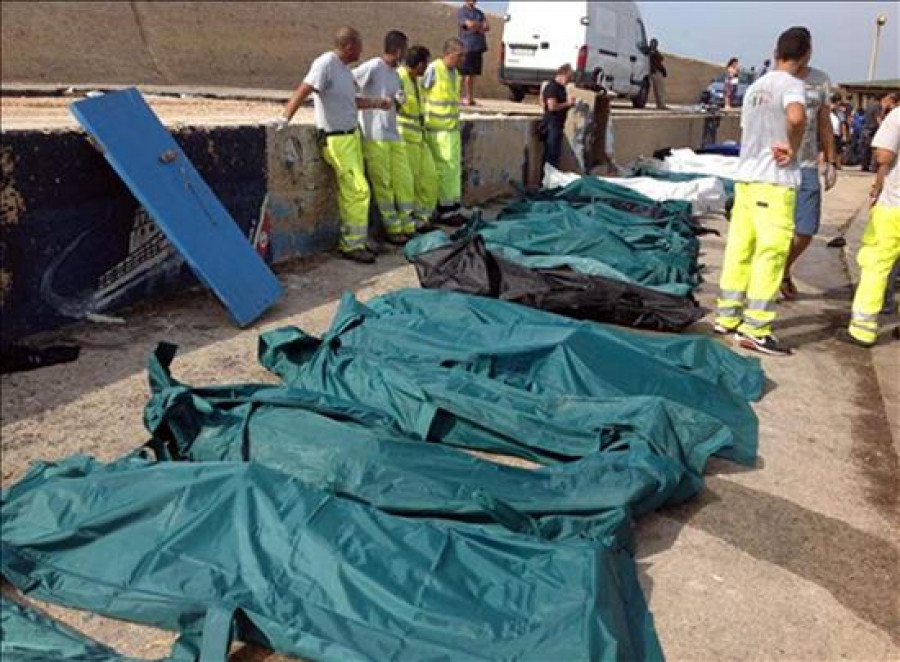 Más de un centenar de inmigrantes fallecen al intentar alcanzar Lampedusa