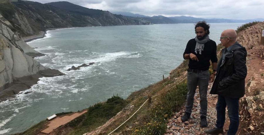 La Diputación visita el geoparque Costa Vasca para estudiar su modelo