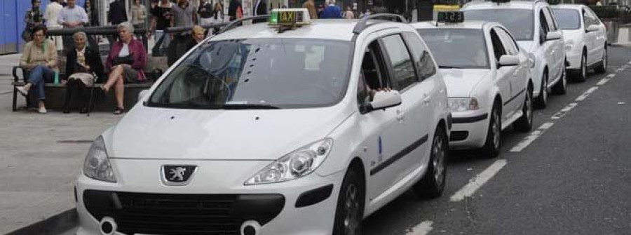 La unidad de parapléjicos de A Coruña exige una solución para el Bonotaxi