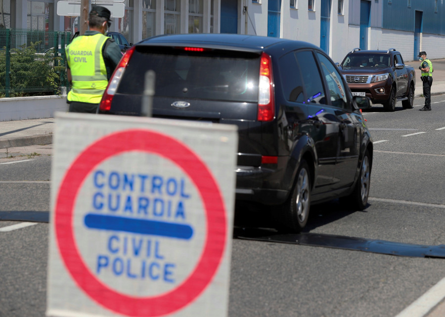 Cierre de Ferrol, Narón, Fene y Neda, hasta el martes, donde solo podrán reunirse convivientes