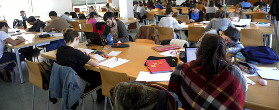El aulario del campus de Ferrol mantendrá la ampliación de horario hasta el próximo día 22