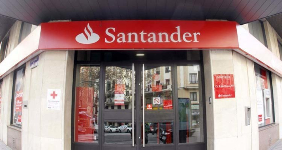 El ERE del Banco Santander desata las primeras protestas en A Coruña
