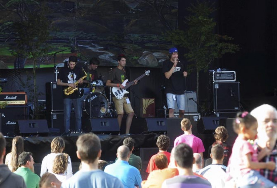 La música reggae y la cultura rastafari tomaron el paseo marítimo de Xuvia