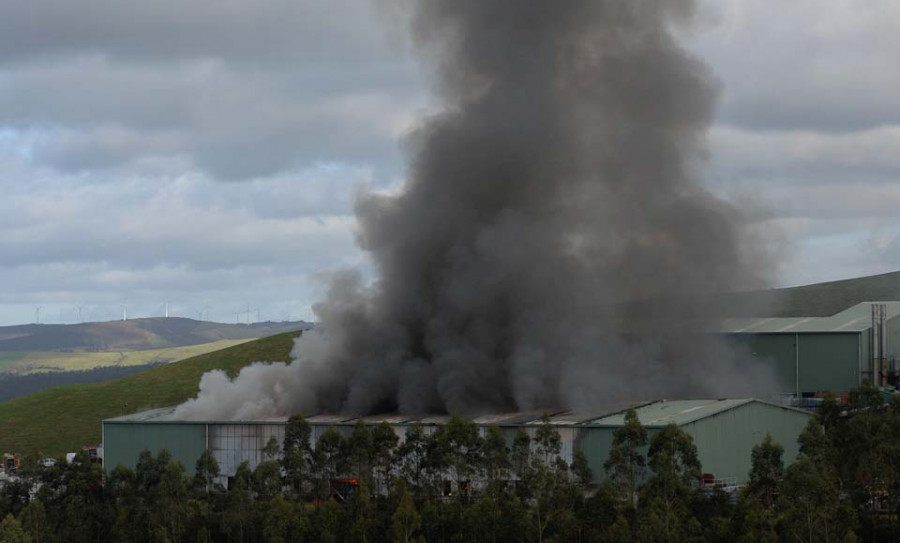 Sogarisa confirma el buen estado de la empleada afectada por las explosiones en la planta