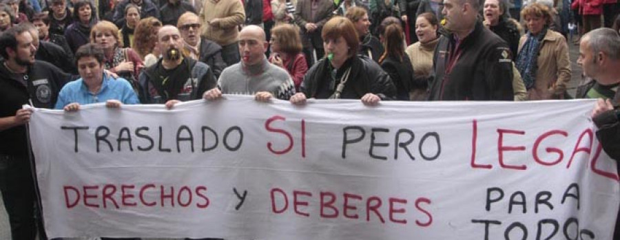 PONTEDEUME - Los placeros reunieron 400 apoyos  en la manifestación celebrada ayer