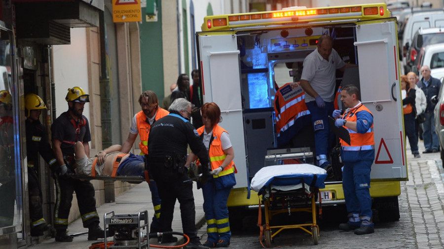 Un operario resulta herido al precipitarse por el hueco del ascensor en el que trabajaba