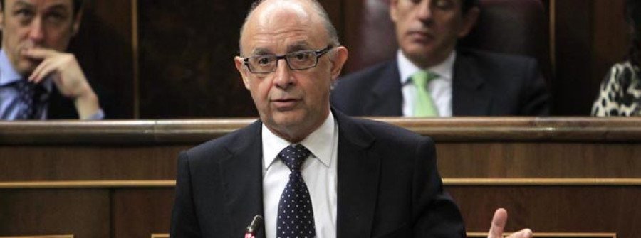 El PSOE acusa a Montoro de buscar la “pureza de sangre” en la Agencia Tributaria