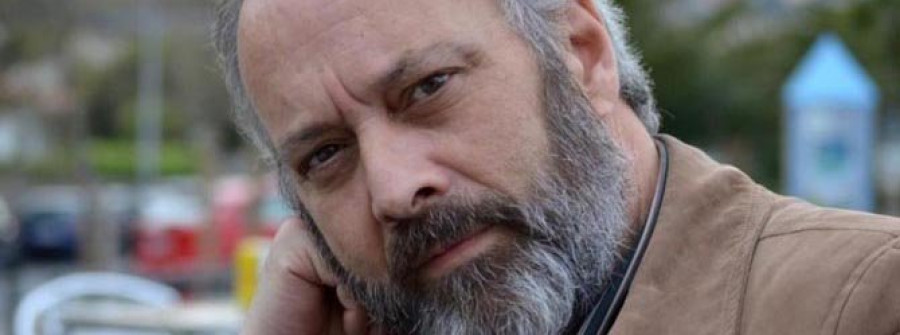 Pereira Martínez fala no Ateneo dos versos do seu premiado “Río Alzheimer”