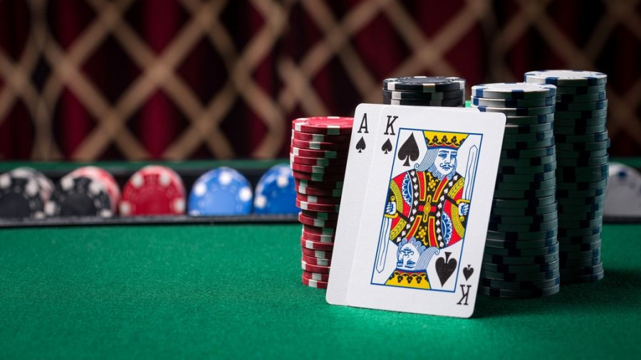 ¿Es viable hacer del póker online una profesión con la que ganar dinero?