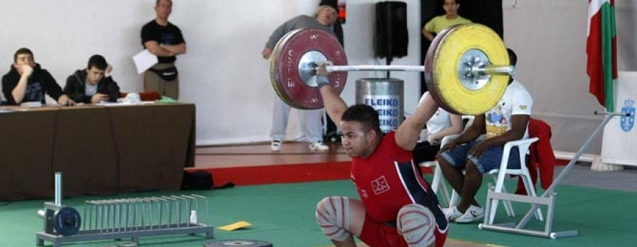 Tres deportistas del Ferrol acuden al Estatal de base