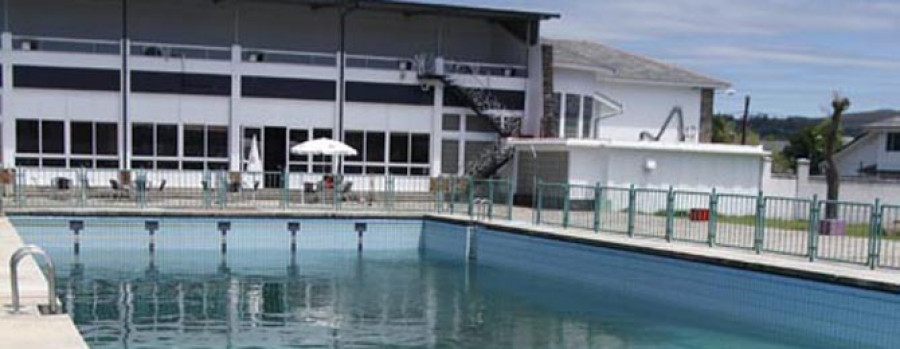 AS PONTES -La piscina de Lar cierra por vez primera después de 50 años