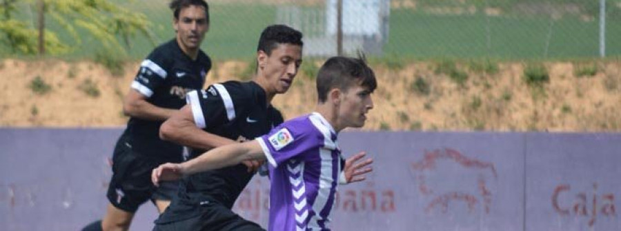 El Racing se trajo un punto de Valladolid