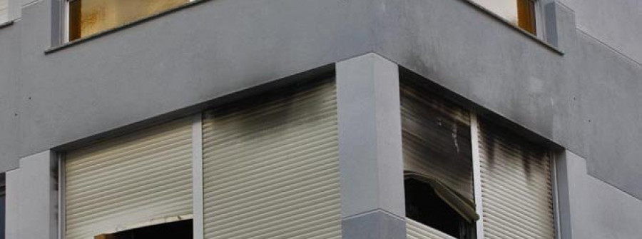 Una familia de Cedeira se vio obligada a desalojar su casa por un incendio