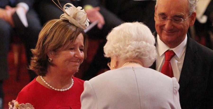 Isabel II concede a Ignacio Echeverría la Medalla de San Jorge por su acto de coraje