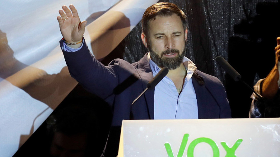Dos millones y medio de españoles convierten a Vox en la quinta fuerza con 24 escaños