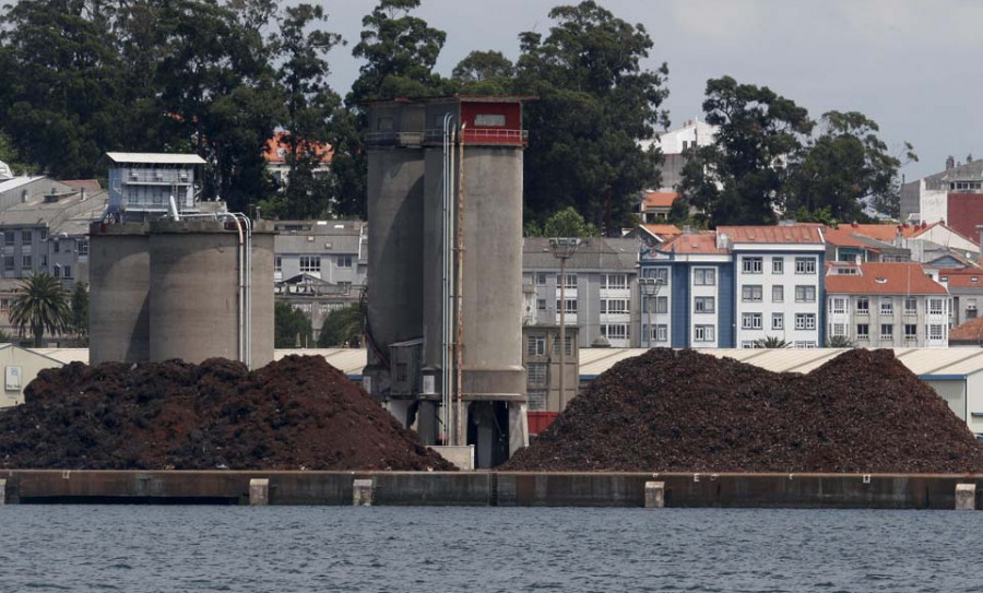 Una quinta parte del tráfico portuario de Ferrol depende ya de la exportación