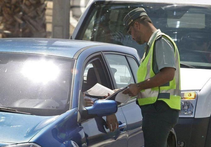 La DGT inicia hoy un dispositivo de control del uso del cinturón y de los sistemas de retención infantil