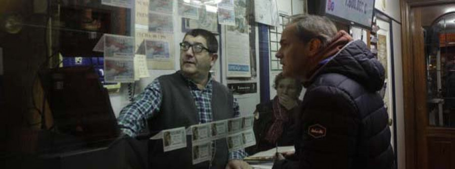 Los ferrolanos vuelven a confiar  su suerte a la  Lotería del Niño