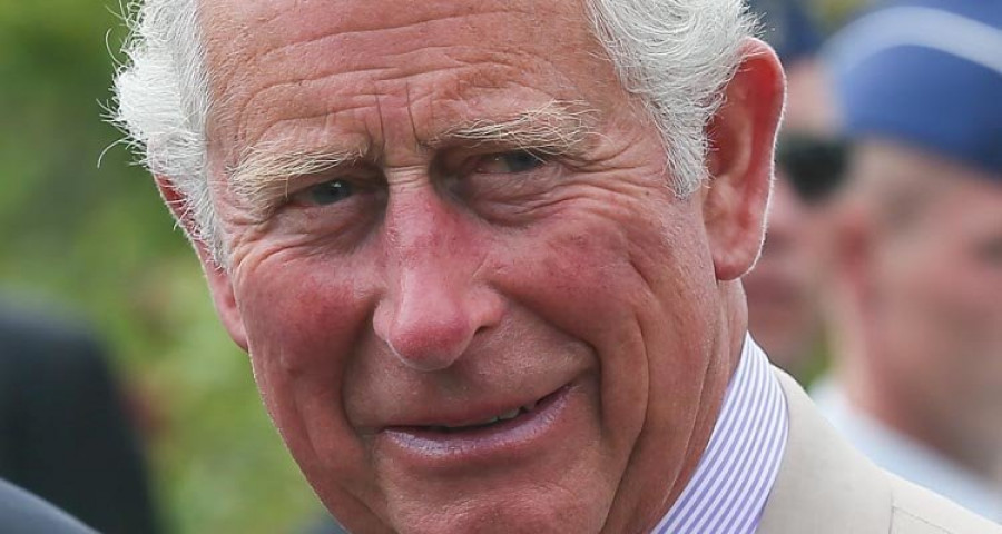La Casa Real asegura que Carlos de Inglaterra apoya a Isabel II
