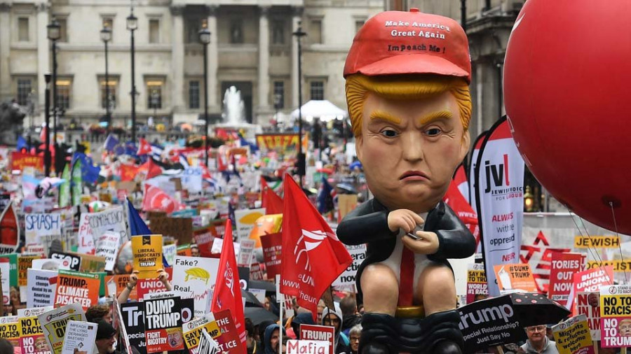 Trump desoye las protestas en el Reino Unido y las atribuye a “noticias falsas”
