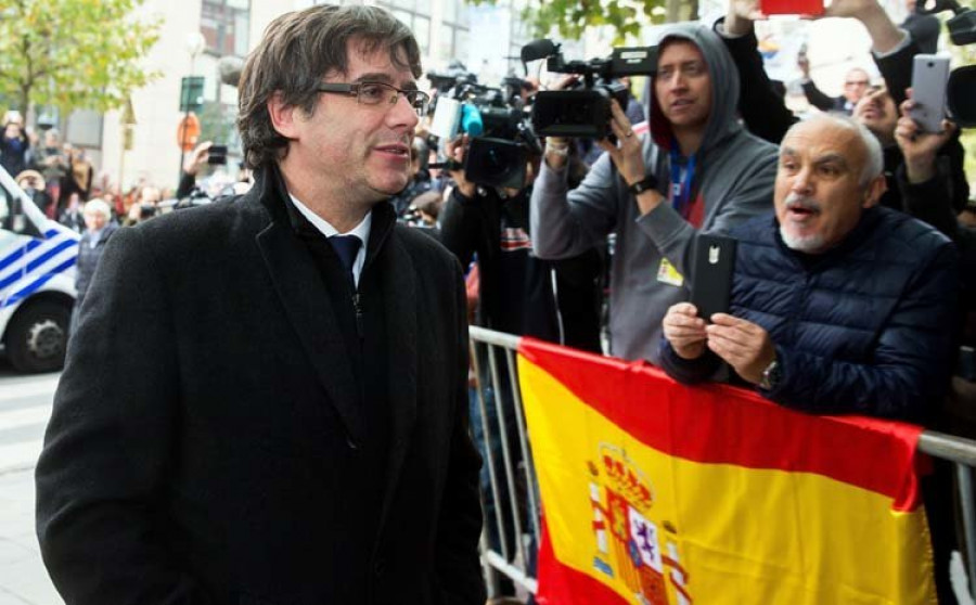 Puigdemont pide el voto como “antídoto”  a los que “descabezan y desinfectan”