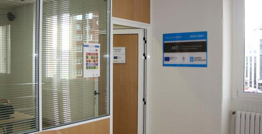 Un total de 273 personas acudieron a las formaciones que el aula Cemit de Ferrol ofreció en 2017