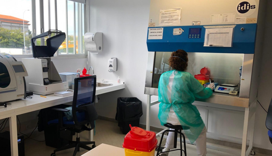 El CHUF amplía el laboratorio encargado de la gestión de las pruebas relacionadas con el coronavirus