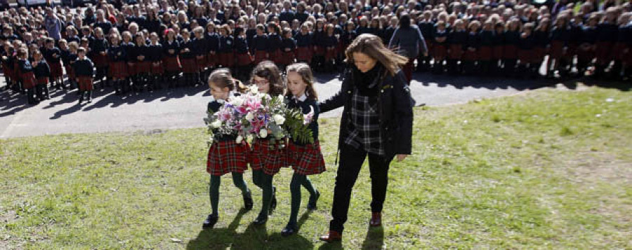 Galicia despide con banderas a media asta a las víctimas del avión siniestrado