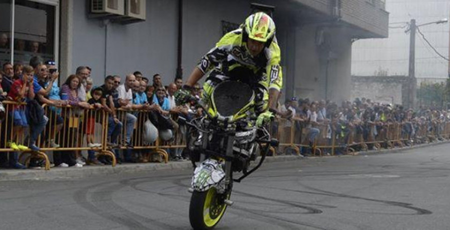 Rutas, exhibicións e música na xuntanza moteira “Vila de Ares”