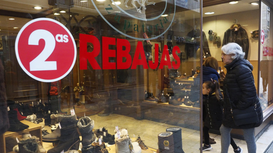 Los quince primeros días de rebajas  en Ferrol no cumplen las expectativas