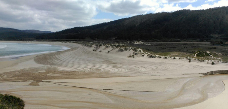 Comienza la puesta a punto de las playas de cara a Semana Santa