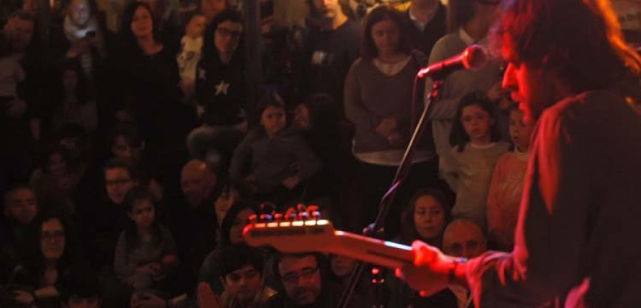 San Sadurniño estrena el festival de rock para toda la familia Sons na Cortiña