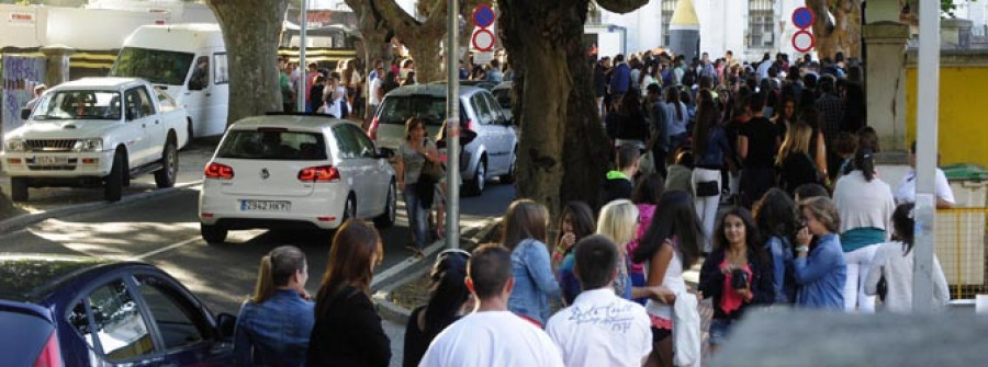 Problemas con el escenario retrasaron el comienzo del Electrolatino de Magán