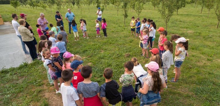 A revista “DeExcursión” propón medio cento de ideas para saídas escolares pola comarca