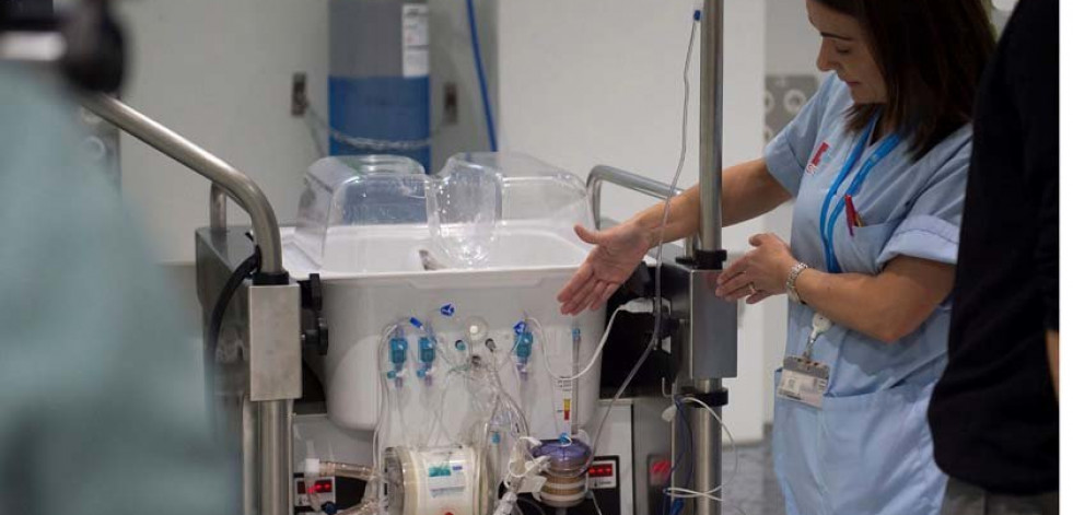 Personal médico experimenta lo que oyen los pacientes
