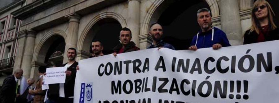 Los trabajadores del Concello cumplen dos meses de protestas
