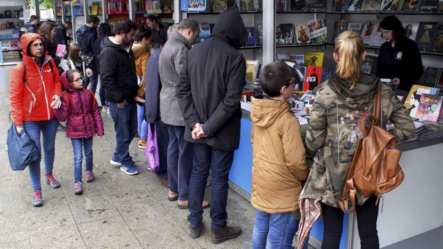 Última jornada para disfrutar de los descuentos de la Feira do Libro