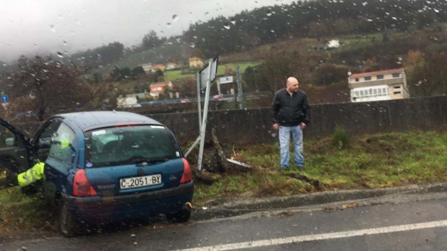 Al menos cuatro accidentes se registraron en las carreteras de la comarca