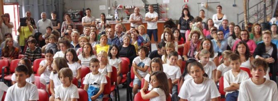 Un total de 90 niños participaron en el campamento de verano y la ludoteca