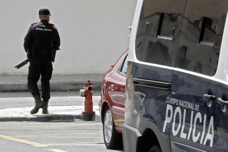 Detenida una pareja en Vilagarcía tras una pelea en su vivienda en la que resultó herido su bebé de 11 meses