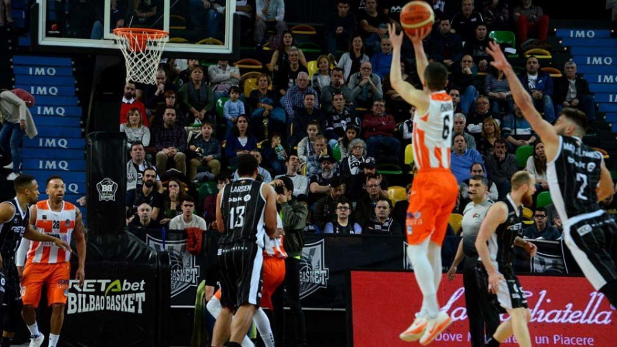 El Basquet Coruña naufraga tras el descanso