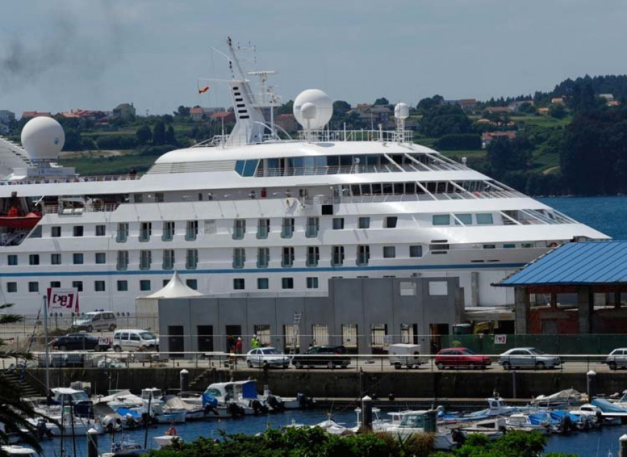 Ferrol recibirá en tres días más de 2.500 pasajeros de tres cruceros