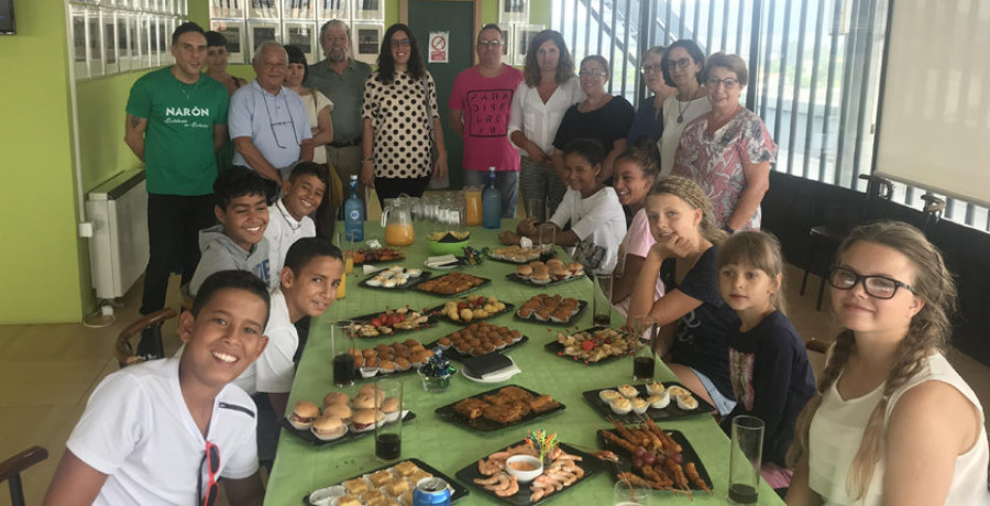 Despedida institucional aos menores saharauis e de Chernóbil que pasaron o verán en cidade