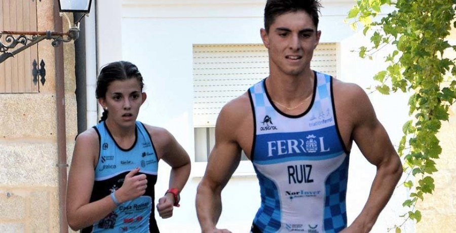 Marcos Ruíz y Marta Barbeito suben al podio