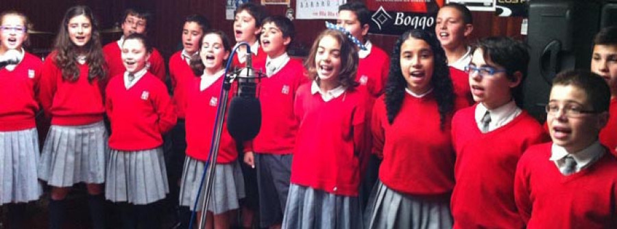 El colegio Belén graba un cedé solidario en el que homenajea el primer disco de los Beatles