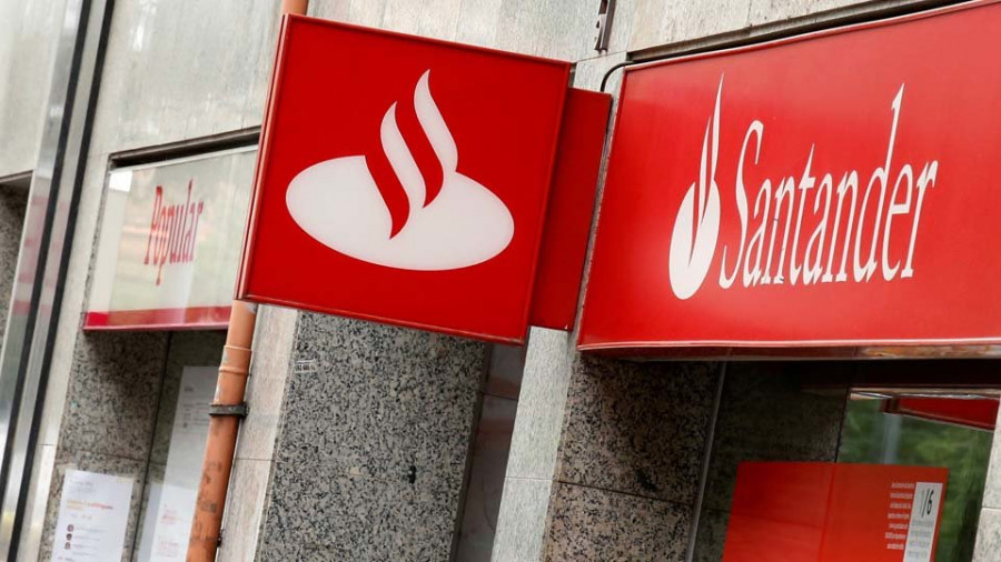 El Banco Santander plantea 271 salidas y el cierre de 135 oficinas en Galicia