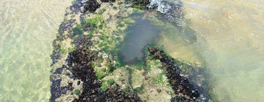 PONTEDEUME - El BNG insta al Concello a que repare el agujero detectado en el emisario de la playa de Ber