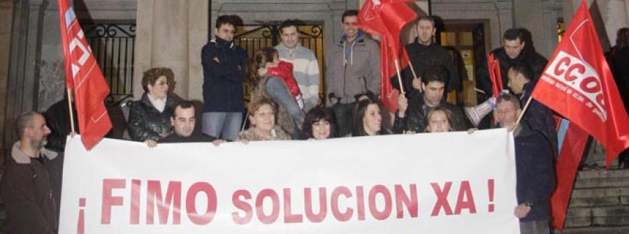 Los trabajadores de FIMO llevaron su protesta al pleno