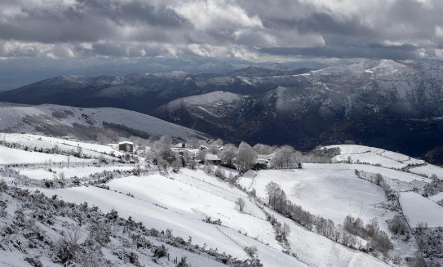 Alerta naranja costas gallegas: frío, nieve, lluvia y granizo